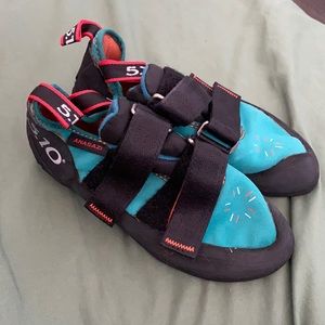 FIVE TEN ANASAZI LV WOMENS ROCK CLIMBING SHOE